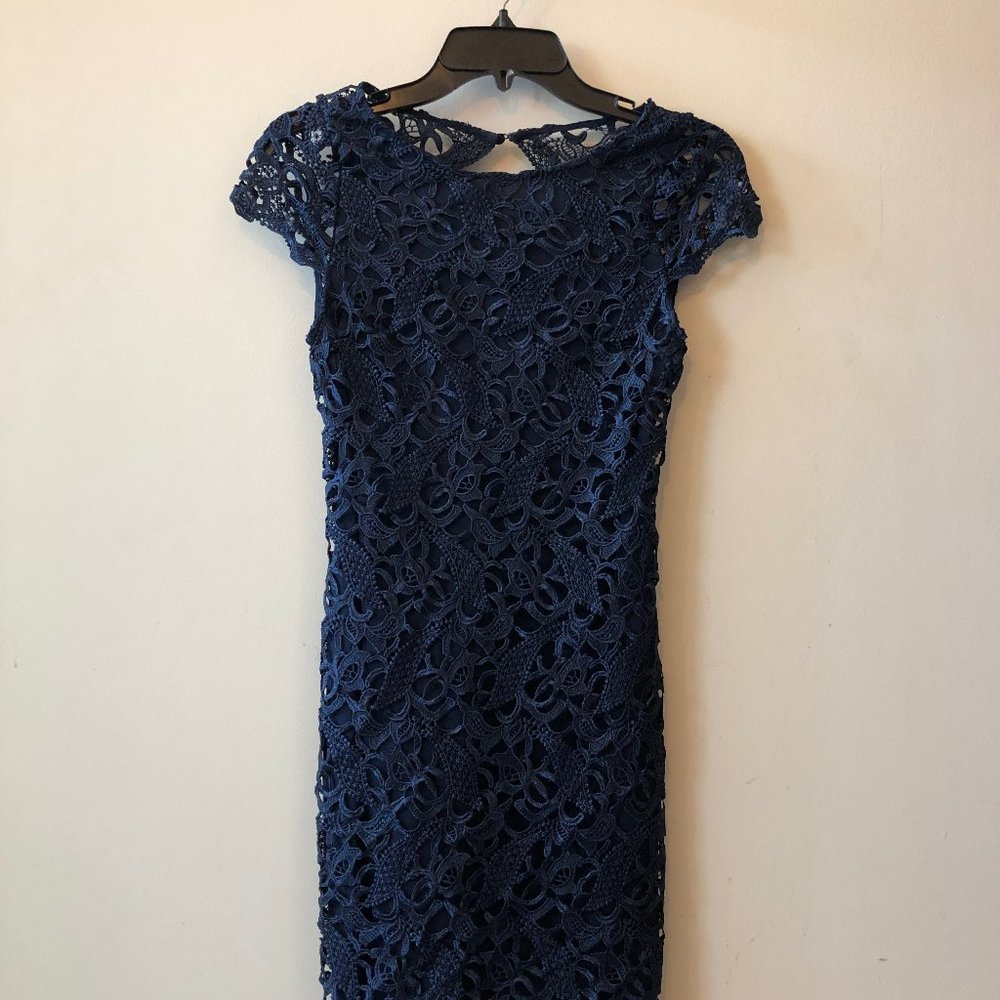 Alice And Olivia Sheath Lace Dress - Size 0